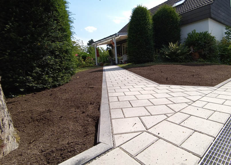 betonstein-wegebau-garten-landschaftsbau-baulandschaft-steisslingen-01
